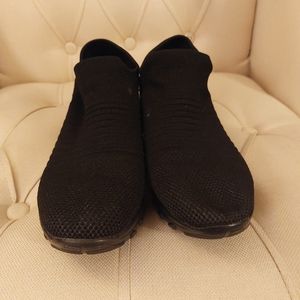 Womens Breathable Mesh Walking Shoes, Size 8